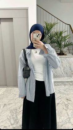 Fashion Inspo Hijab, Skirt Outfits For Hijab, Blue Striped Shirt Outfit Hijab, Outfit With Skirt Hijab, Skirts Outfits Hijab, Outfit Skirt Hijab, Ootd Summer Hijab, Hijab Inspo Outfit