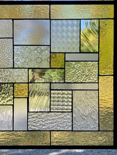 Honeydewglass Large Gold Geometric Stained Glass Panel - Etsy Textured Glass Window, Window Texture, Stained Glass Aesthetic, Ipad Backgrounds, Geometric Aesthetic, Le Meridien, Modern Stained Glass, Glass Inspiration, Gold Holiday