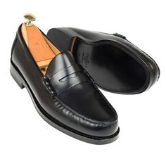 PENNY LOAFERS 80113 XIM Timeless Black Slip-on Loafers, Timeless Black Slip-on Tassel Loafers, Luxury Loafers With Vibram Sole And Round Toe, Black Tassel Loafers With Rubber Sole And Flat Heel, Black Almond Toe Loafers With Leather Sole, Closed Toe Loafers With Branded Insole For Galas, Black Plain Toe Loafers With Rubber Heel Cap, Black Tassel Loafers With Plain Toe, Classic Formal Loafers With Vibram Sole