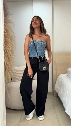 #ropa #tumblr #outfits #aesthetic Dinner Outfit Casual, Adrette Outfits, Stile Blair Waldorf, Latina Outfits, Fest Outfits, Top Jeans, Day Outfits