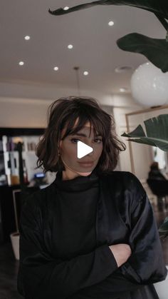 Audrey Tautou Hair Bob, Oval Face Bob With Bangs, Wild Bob Hairstyles, French Pop Haircut, French Bob Balayage Brunette, French Hair Bob, Brunette Bob Haircut With Bangs, French Short Bob Haircut, Diy French Bob Haircut