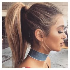 so cute Messy Ponytail Hairstyles, Fancy Ponytail, Long Ponytail Hairstyles, Ponytail Ideas, Trendy We Fryzurach, Straight Layered Hair, Pony Hairstyles, High Ponytail Hairstyles, Messy Ponytail