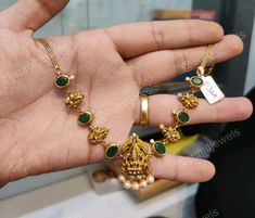 Simple Gold Chains For Sarees, Kids Gold Necklace Designs, 2 Thulas Gold Necklaces Design, Weight Less Gold Jewellery, Simple Neck Pieces Jewelry Indian, Gold Neckpiece Design, Necklace Designs Gold Indian Antique, Gold Necklace Light Weight Designs, 5grams Gold Necklace