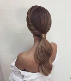 Penteado Cabelo Curto, Hair Stylist Life, Ponytail Styles, Haircuts For Fine Hair, Bride Hairstyles, Ponytail Hairstyles, Bridesmaid Hair, Wavy Hair