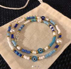 Preppy Jewelry, Indie Jewelry, Beaded Necklace Designs, Dope Jewelry, Homemade Jewelry, Handmade Wire Jewelry, Beaded Bracelets Diy