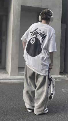 Vintage Streetwear Men Outfits, Vintage Streetwear Men, Outfits Men Streetwear, Streetwear Fits, Korean Streetwear, Street Fashion Men Streetwear, Guys Clothing Styles, Cool Outfits For Men