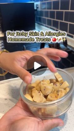 a person holding a bowl full of food in their hand with the caption for itchy skin & allergies homemade treats