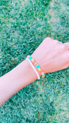 this bracelet is super comfortable and fits any wrist. its really summer-y and it has bright, bold colors ! Clay Beaded Bracelet, Beachy Summer, Bracelet Cute, Summer Bracelet, Beads Bracelet Design, Summer Bracelets, Preppy Summer, Cute Aesthetic, Clay Beads