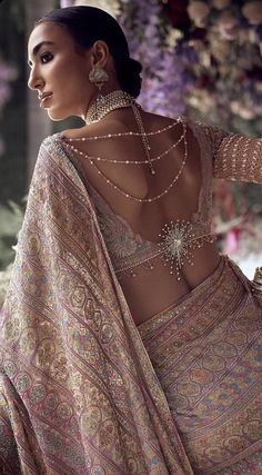 Trending Blouse, Outfit Collection, Saree Style, Fashionable Saree Blouse Designs, Blouse Back, Traditional Indian Dress