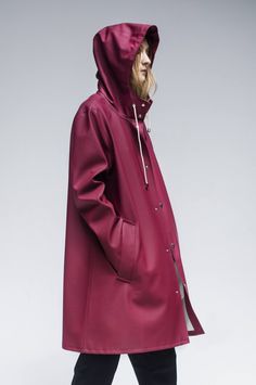 Stutterheim Mosebacke Burgundy – Stutterheim Raincoats Hooded Raincoat With Button Closure For Fall, Winter Raincoat With Button Closure, Stutterheim Mosebacke, Stutterheim Raincoat, Raincoats For Women, Waterproof Boots, Stockholm, Bring It On, Boots