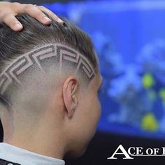 Men's Hair, Haircuts, Fade Haircuts, short, medium, long, buzzed, side part, long top, short sides, hair style, hairstyle, haircut, hair color, slick back, men's hair trends, disconnected, undercut, pompadour, quaff, shaved, hard part, high and tight, Mohawk, trends, nape shaved, hair art, comb over, faux hawk, high fade, retro, vintage, skull fade, spiky, slick, crew cut, zero fade, pomp, ivy league, bald fade, razor, spike, barber, bowl cut, 2018, hair trend 2019, men, women, girl, boy Short Haircuts Curly Hair, Mohawk Mullet, Ideas Haircut, Stylish Short Haircuts, Undercut Pompadour, Disconnected Undercut, Style Hairstyle