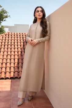 Baju Kahwin, Mode Turban, Pakistani Fancy Dresses, Pakistani Dresses Casual, Pakistani Fashion Party Wear, Chique Outfits, Beautiful Pakistani Dresses, Salwar Kamiz, Mode Abaya