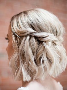 Half Up Half Down Short Hair, Short Bridal Hair, Bob Wedding Hairstyles, Shorthair Hairstyles Short Styles, Short Hair Bride, Half Up Wedding Hair, Bridal Party Hair, Short Hairstyles Fine, Guest Hair