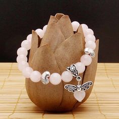 Fabrication Bracelet, Heart Bracelet Diy, Bracelet Heart, Women's Bracelets, Handcrafted Bracelets, Crafts Jewelry, Pink Beads, Diy Schmuck