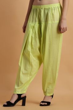 Dress Material Pant Designs, Plus Size Churidar Designs, Salwar New Designs, Salwar Pattern Pants, Pant Salwar Design, Cotton Pants Women For Kurti, Chudidar Pants Designs, Chudi Pant Designs, Salwar Pant Designs Pattern