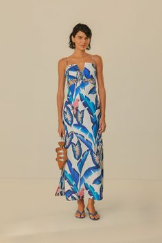 From flowing dresses to playful tops, these designs are perfect for adding a pop of color and style to any wardrobe. Experience the magic of Farm Rio's unique prints and embrace your inner fashionista with confidence and flair! Pastel Midi Dress, Blue Foliage, Leaf Patterns, Edgy Chic, Swimwear Dress, White Backdrop, White Maxi