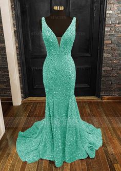 Turquoise Prom Dresses, Teal Prom Dresses, Mint Green Prom Dress, Sweep Train Prom Dress, Cute Formal Dresses, Prom Dress Inspo, Cute Homecoming Dresses, Stunning Prom Dresses, Corset Dress Prom