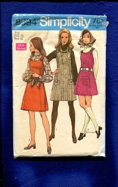 Vintage Simplicity 8394 Button shoulder strap jumpers with princess seams  CIRCA  1970's Size ..14 CUT/COMPLETE INSTRUCTIONS INCLUDED ENVELOPE CONDITIONworn, torn, and or wrinkled edges and corners/discolored/pen marks SEWING PATTERN NOT A FINISHED GARMENT Superstar Barbie, Robes Vintage