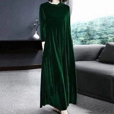 Elluis - Refined Velvet Midi Dress Featuring a Knee-Length Hem - Elegant and Flattering Form-fitting Attire Basic Skirt, Velvet Midi Dress, Slim Dresses, Sweet Style, Basic Outfits, A Line Skirts, New Arrival, Green Colors, New Dress