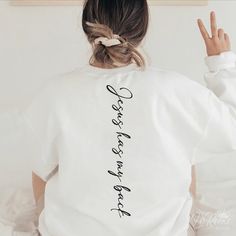 Cute Tshirt Ideas Vinyl, Cute Sweater Designs Cricut, Cute Christian Tshirt, Jesus Has My Back Shirt, Back Of Shirt Design Ideas, Vinyl Shirts For Women, Trendy Christian Apparel, Cricut Canvas Projects, Christian Cricut Projects