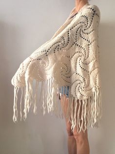 Crochet White, Fringe Scarf, Cool Fits, Stevie Nicks, White Crochet, Shawls And Wraps, Scarf Shawl, Hand Knitting, Knit Crochet