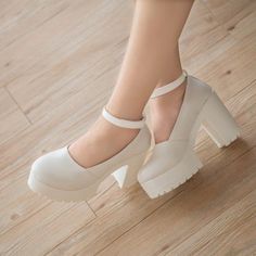 Heels Platform Pumps, White Wedge Shoes, Ruslana Korshunova, Platform Pumps Heels, Thick Heel Shoes, Fashion Shoes Heels, Casual High Heels, Heels Platform