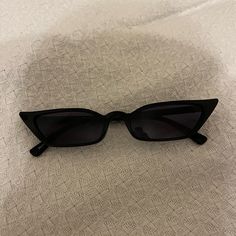 Black Cat Eye Sunglasses From Nordstrom In Perfect Condition Never Worn Just Not My Style But It’s Trendy Fees On This App Are High So My Prices Are Firm Vintage Y2k 90e Retro 80s Thrift Celeb Street Wear Brandy Melville Pacsun Hollister American Eagle Princess Polly Motel Rocks Urban Outfitters Shades #Sunglasses #Cateye #Thrift #90s #Y2k #Trendy Vintage Sunglasses Aesthetic, Mha Shifting, Thrifted Style, Pretty Sunglasses, Classy Glasses, Street Accessories, 80s Sunglasses, 90s Sunglasses, Grunge Accessories