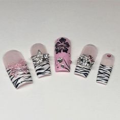 Zebra Pattern Nails, Medium Length Y2k Nails, Cute 2000s Nails, Y2k Beach Nails, 2000s Aesthetic Nails, Y2k Nails Square, Hello Kitty Y2k Nails, 2000s Inspired Nails