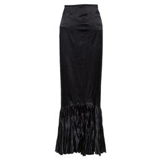 Check out this item from 1stdibs! Roberto Cavalli Black Satin Ruffle Hem Detail Maxi Skirt M: https://www.1stdibs.com/id-v_12477662 Roberto Cavalli Skirt, Transition Outfits, Maxi Skirts, Dark Fashion, Seasonal Fashion, Roberto Cavalli, Work Fashion, Black Skirt, Fashion Trend