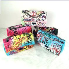 Graffiti style chain purse...black, white, and rainbow colored Painted Handbag, Painted Purse, Felt Tote, Craft Booth Displays, Chain Purse, Chain Handbag, Women's Bags By Style, Unique Purses, Graffiti Styles