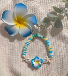 made by sabspreppy! 🫶🏼 Bracelets Preppy, Bracelet Business, Preppy Bracelets, Bracelets Ideas, Clay Bracelet, Bead Charms Diy, Diy Bracelets Patterns, Beads Bracelet Design, Summer Bracelets