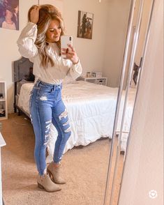 Tan Wedge Boots Outfit, Tan Booties Outfit Winter, Cute Shoes To Wear With Jeans, Lace Up Heels Outfit Jeans, Nude Ankle Boots Outfit, Wedge Booties Outfit, Booties Outfit Winter