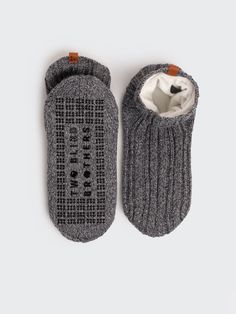 Charcoal Snug Non-slip Winter Socks, Cozy Non-slip Socks For Indoor Use, Cozy Non-slip Indoor Socks, Warm Cozy Socks For Indoor Use, Cozy Warm Socks For Indoor Use, Cozy Warm Socks For Indoor, Cozy Comfortable Non-slip Socks, Casual Indoor Socks For Winter, Cozy Non-slip Winter Slippers