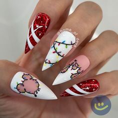 Disneyland Nails, Disney Christmas Nails, Nail Art Noel, Holiday Nails Winter, Light Nails, Cute Christmas Nails, Nail Art Disney, Her Nails, Disney Nails