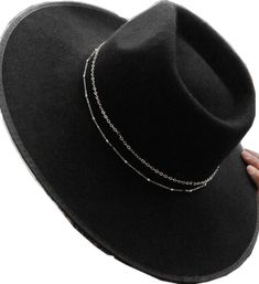 Adjustable Brimmed Felt Hat For Evening, Adjustable Wide Brim Felt Hat For Evening, Adjustable Brimmed Fedora For Parties, Adjustable Fedora For Evening Wear, Adjustable Flat Brim Fedora For Evening, Evening Fedora With Flat Brim, Trendy Adjustable Hat With Chain, Chic Winter Party Hat Bands, Trendy Adjustable Hats With Chain Detail