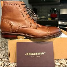 Johnson And Murphy Brand New Leather Boot Men Size 8 Brown Oxford Shoes, Murphy Brown, Johnston And Murphy Shoes, Mens Derby Shoes, Wingtip Shoes, Brown Oxfords, Wingtip Oxford, Mens Leather Boots, Brogue Shoes