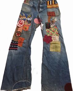 Circa 1968 Patched Hippie Denim Seafarer Jeans - Front. (Dick Brodeur Collection) #hippie #hippiedenim #hippiejeans #1960s #vintage #denim #zigzag Garfield Outfit, Outfit 80s, Vintage Fashion 1960s, 1960s Hippie, 80s Punk, Fashion 1960s, Estilo Hippie