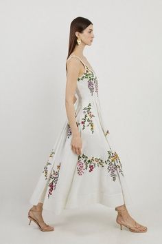 Floral Embroidered Cotton Linen Woven Prom Dress | Karen Millen Berry Flowers, Floral Dresses For Women, Hen Do Outfits, Heels Floral, Spring Wedding Guest Dress, Linen Embroidery, Petite Business Casual, Ibiza Outfits, Bachelorette Outfits