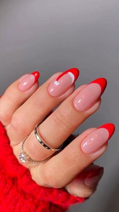 French Nails Design, Santa Hat Nails, Santa Nails, Red Christmas Nails, Holiday Nail Designs