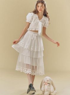 ❤︎ Frill ribbon pure lace shirt❤︎



      


Unit (cm)
Length
Chest surroundings
shoulder width
Sleeve Length


S
41.5
88
34
25


M
43
92
35
25.5


L
44.5
96
36
26 Self Tie Top, Vday Outfit, Long Tiered Skirt, Cardigan Summer, Bunny White, Bow Tie Shirt, White Lace Shirt, Arcana Archive, White Bow Tie