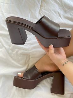 Sepatu Pump, High Heel Dress Shoes, Mules Sandals, High Heel Dress, Platform Mules, Cute Heels, Girly Shoes, Aesthetic Shoes