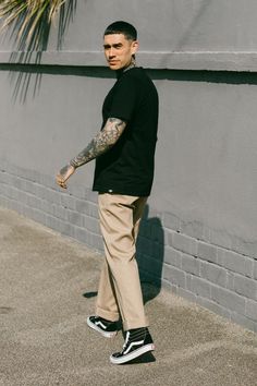 The Iconic 874 Workpant by Dickies in Khaki Color Dickies 874 Outfit, Dickies Outfits Men, Dickies Outfit, Dickies Style, Dickies 874, Mens Summer Outfits, Street Style Outfits Men, Mens Casual Dress Outfits