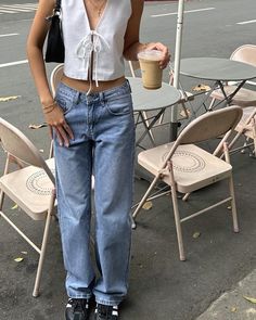 outfit idea, inspiration, baggy denim jeans, adidas sambas, white vest top, baguette bag, coffee, cafe Nyc Fits, Quoi Porter, Adidas Samba, Casual Summer Outfits, Looks Vintage, Fashion Outfit, Spring Summer Outfits, Outfits Casuales