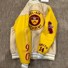 Headgear Classics Letterman’s Jacket Size 2xl But Fits More Like A Xl! Never Been Worn And Tags Still Attached! Letterman Jacket Ideas, Letterman Jacket Outfit, Varsity Jacket Embroidery, Celebration Box, Mens Fashion Swag, Jacket Embroidery, Leather Varsity Jackets, Jacket Ideas, Varsity Jackets