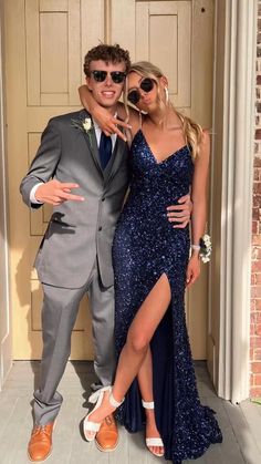 Blue Sequin Prom Dress, Prom Photography Poses, Homecoming Poses, Navy Blue Prom, Navy Blue Prom Dress, Prom Pictures Couples, Prom Picture Poses, Prom Photoshoot, Prom Couples