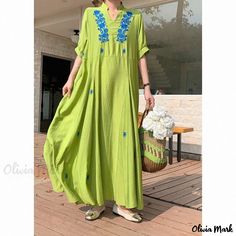 Olivia Mark - Vintage Embroidered Loose-fit Dress Loose Fitting Dresses, Crewneck Dress, Fit Dress, Olivia Mark, Types Of Collars, Sleeve Type, Green Dress, Green Color, Green Colors