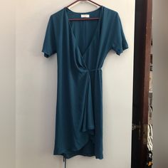 This Is A Wrap Dress With A Self-Tie At The Waist. It’s Made From Lightweight And Flowy Fabric. Never Worn, New Nwot Questions? Leave A Comment Below! Flowy Fabric, Aritzia Babaton, Wrap Dress, Blue Green, Midi Dress, Womens Dresses, Green, Fabric, Dresses