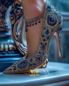 Cinderella Wedding Shoes, Apparel Aesthetic, Luxury Heels, Fairy Shoes, Fashion Shoes Heels, Fantastic Shoes, Casual Luxury, Stunning Shoes, Fancy Shoes