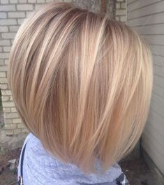 Straight Inverted Blonde Bob Fine Hair Bob Hairstyles, Fine Hair Bob, Latest Bob Hairstyles, Kort Bob, Bob Haircuts For Fine Hair, Angled Bob Haircuts, Blonde Bob Haircut, Blonde Bob Hairstyles, Bob Hairstyles For Thick