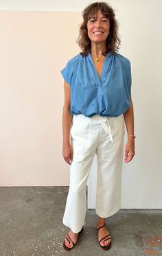 Summer Workwear Blouse In Indigo, Indigo Cotton Tops For Day Out, Chic Indigo Blouse For Spring, Blue Linen Blouse For Day Out, Summer Linen Tops In Indigo, Blue Padded Blouse For Summer, Summer Indigo Linen Tops, Indigo Linen Summer Tops, Indigo Blouse For Summer